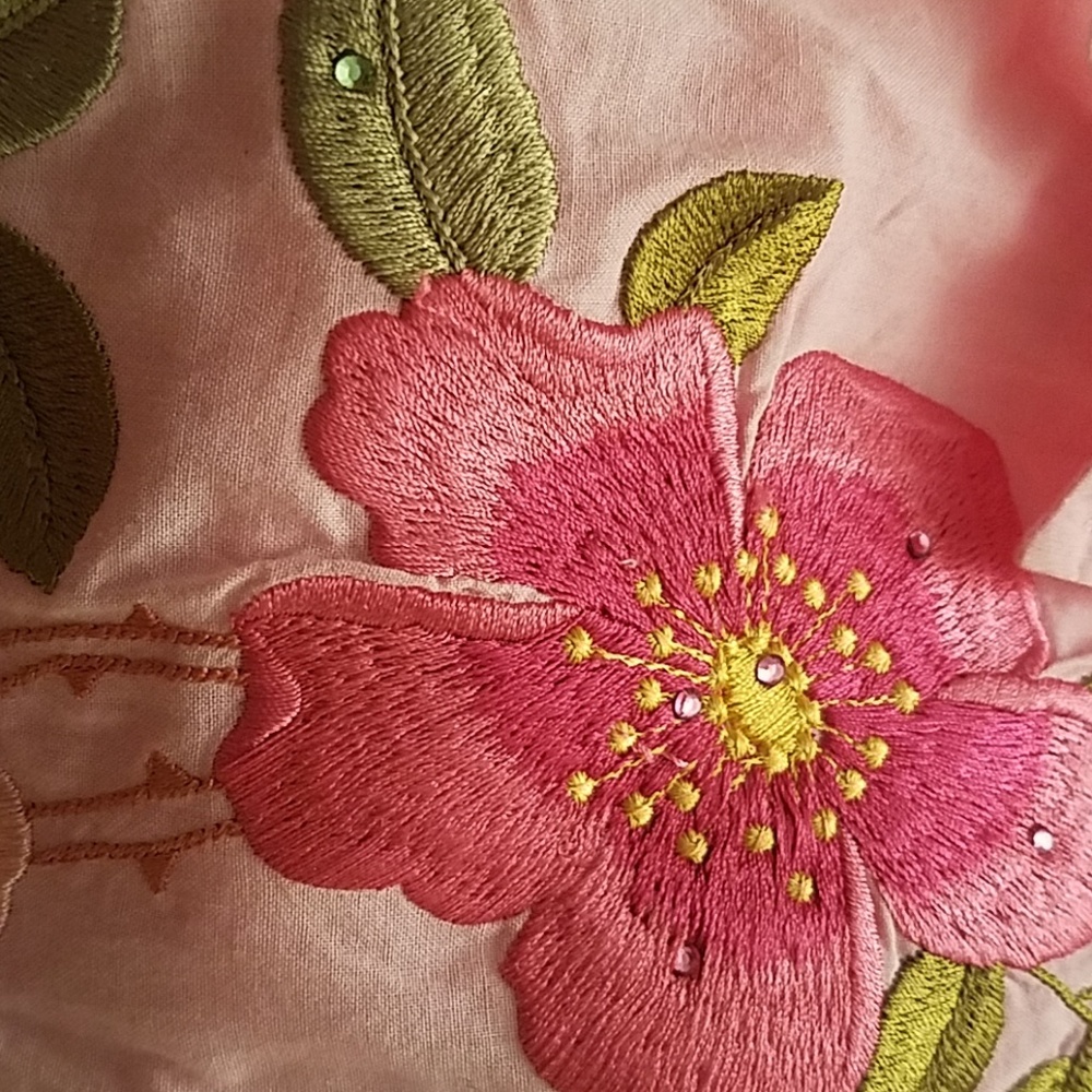 Beautiful Button Down Blouse W/Hand Embroidered F - image 2